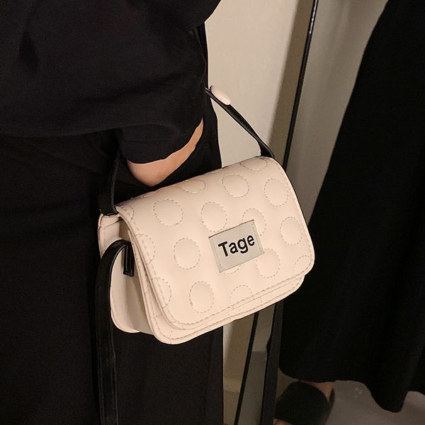 new niche design bag women all-match 2021 fashion chain messenger bag mini square bag shoulder width 13cm
new niche design bag women all-match 2021 fashion chain messenger bag mini square bag shoulder width 13cm