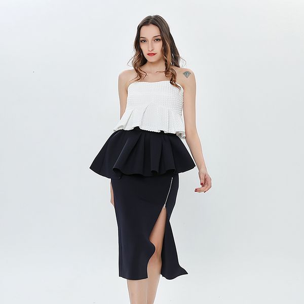 elegant women two piece set white strapless ruffle high waist skirt female bodycon midi skirts suits 2021
elegant women two piece set white strapless ruffle high waist skirt female bodycon midi skirts suits 2021