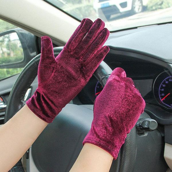 five fingers gloves woman fashion warm solid color velvet female windproof winter soft comfortable elastic cycling driving glove mitten, Blue;gray
five fingers gloves woman fashion warm solid color velvet female windproof winter soft comfortable elastic cycling driving glove mitten, Blue;gray
