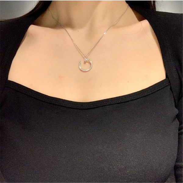 luxury design s925 sterling silver nail necklace full of diamond clavicle chain temperament versatile c-shaped pendant fashion net red match
luxury design s925 sterling silver nail necklace full of diamond clavicle chain temperament versatile c-shaped pendant fashion net red match