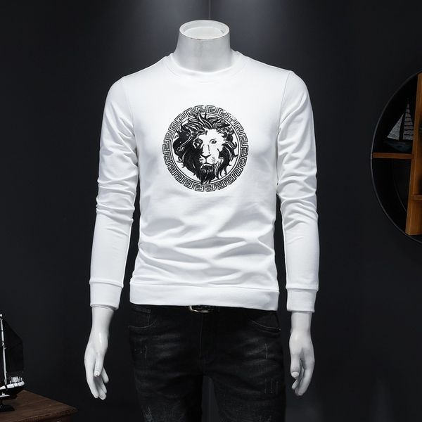 the fine fleece hoodies men's embroidered long sleeve sweater with round neck, Black
the fine fleece hoodies men's embroidered long sleeve sweater with round neck, Black