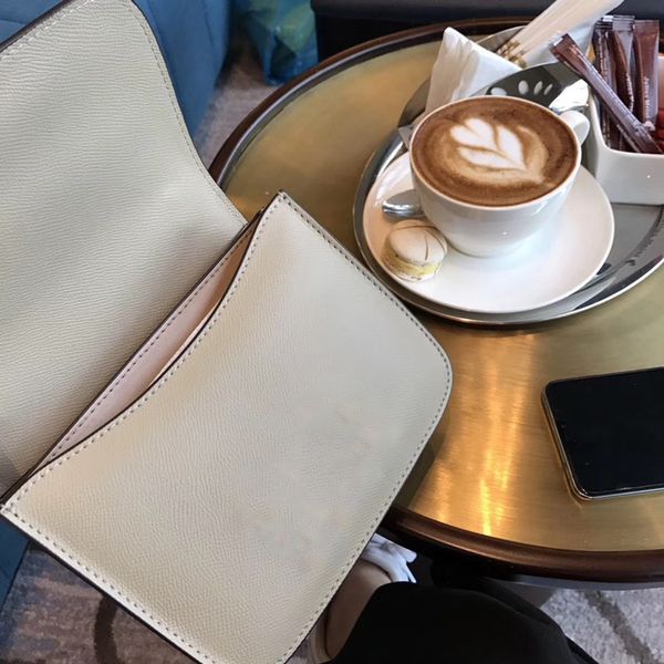 gold hardware fashion bags and classic bag genuine cow leather women one shoulder crossbody 2 size 18color cover mmm
gold hardware fashion bags and classic bag genuine cow leather women one shoulder crossbody 2 size 18color cover mmm