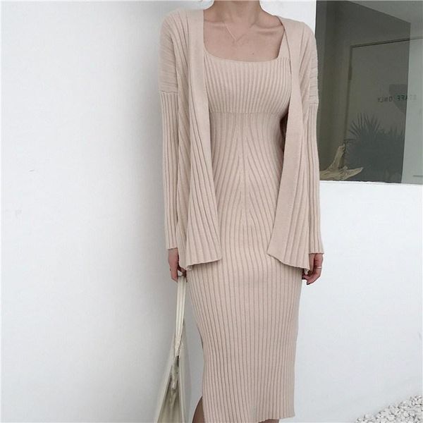 women's two piece pants 2021 winter women cardigan suspenders vest sweater dress suit solid long sleeve knitted sets, White
women's two piece pants 2021 winter women cardigan suspenders vest sweater dress suit solid long sleeve knitted sets, White