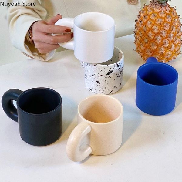 mugs nordic dark blue ceramic mug coffee cup 330ml large capacity water simple household tea living room table decoration
mugs nordic dark blue ceramic mug coffee cup 330ml large capacity water simple household tea living room table decoration