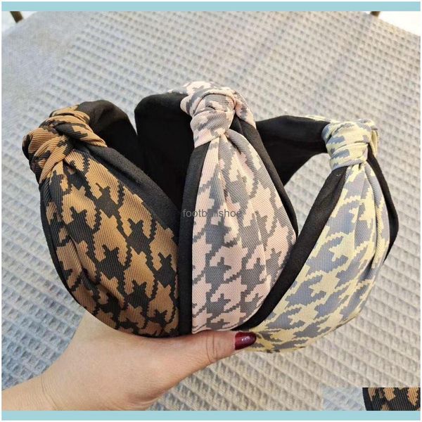 headbands 20colors wholesale fashion designer headband pearl luxury women letter print wide edge hairhoop leather sports headwrap headwears, Silver
headbands 20colors wholesale fashion designer headband pearl luxury women letter print wide edge hairhoop leather sports headwrap headwears, Silver