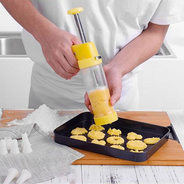 baking moulds k-star store tools kitchen utensils 4 nozzle template cookie molds for home biscuits cream decorators decorating guns
baking moulds k-star store tools kitchen utensils 4 nozzle template cookie molds for home biscuits cream decorators decorating guns