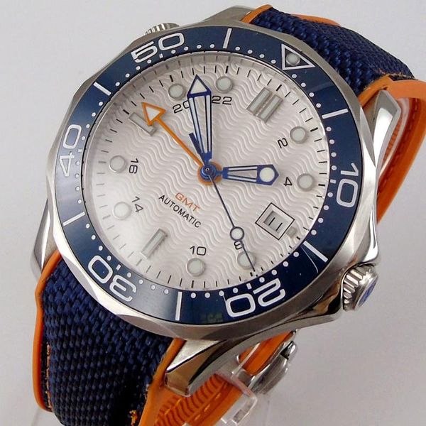 wristwatches arrival mechanical men watch sapphire glass date gmt rubber band rotating ceramic bezel, Slivery;brown
wristwatches arrival mechanical men watch sapphire glass date gmt rubber band rotating ceramic bezel, Slivery;brown