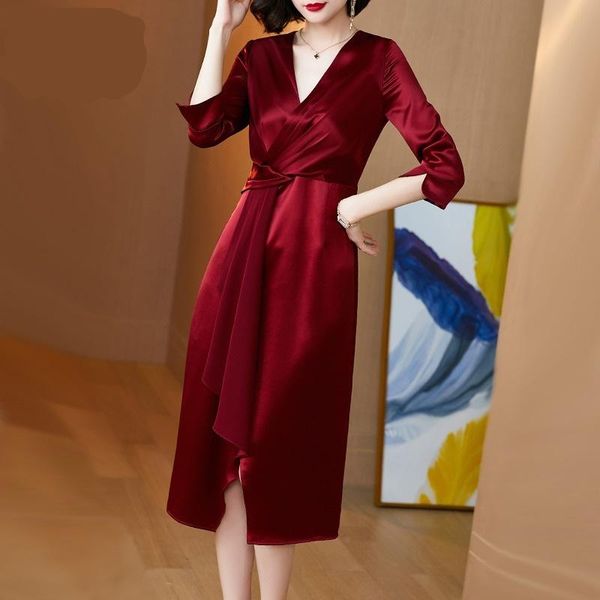 autumn high-end acetate satin v-neck sleeve women dress irregular red waist elegant lace hedging dresses for ladies casual, Black;gray
autumn high-end acetate satin v-neck sleeve women dress irregular red waist elegant lace hedging dresses for ladies casual, Black;gray