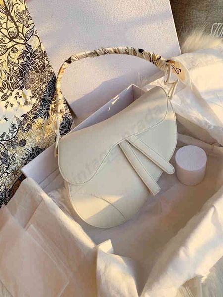 handbag women luxurys designers bags 2021 crossbody bag quality saddle genuine leathermulti pochette louisbags_18
handbag women luxurys designers bags 2021 crossbody bag quality saddle genuine leathermulti pochette louisbags_18