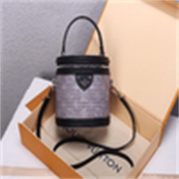 style bags totes m55537 new brand bucket bag women handbags iconic designer handles shoulder bags luxury cross body r60c bag clutches evenin, Red;black
style bags totes m55537 new brand bucket bag women handbags iconic designer handles shoulder bags luxury cross body r60c bag clutches evenin, Red;black