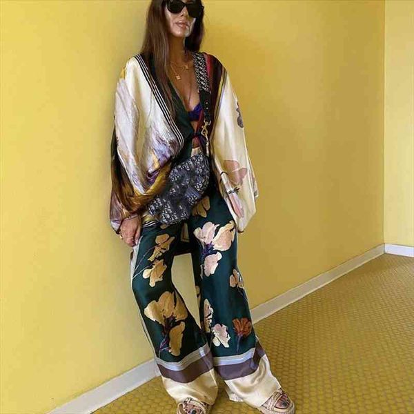 woman vintage loose print cardigans suit spring fashion female high waisted pants suits ladies irregular satin matching set, White
woman vintage loose print cardigans suit spring fashion female high waisted pants suits ladies irregular satin matching set, White