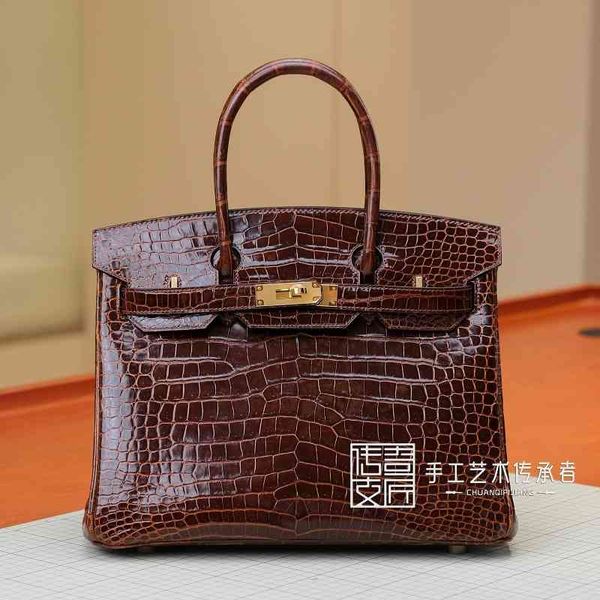 Designer Handbags 2021 Hand Sewn herme Handbag Crocodile Skin Coffee Bk30cm Gold Buckle Bag bb
Designer Handbags 2021 Hand Sewn herme Handbag Crocodile Skin Coffee Bk30cm Gold Buckle Bag bb