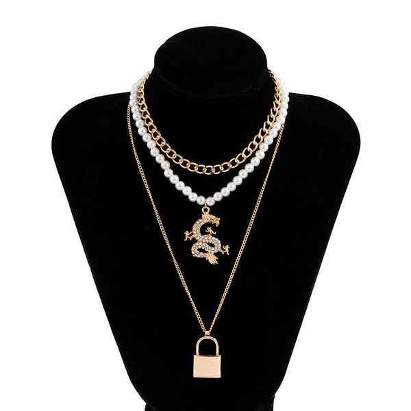 multilayer crystal dragon lock pendant women gold color 2021 trendy pearl necklace cuban chain choker jewelry gift, Silver
multilayer crystal dragon lock pendant women gold color 2021 trendy pearl necklace cuban chain choker jewelry gift, Silver