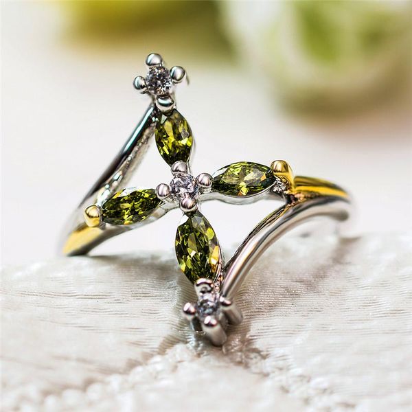 wedding rings luxury female ladies small peridot stone ring unique style silver color cross cute love engagement for women, Slivery;golden
wedding rings luxury female ladies small peridot stone ring unique style silver color cross cute love engagement for women, Slivery;golden