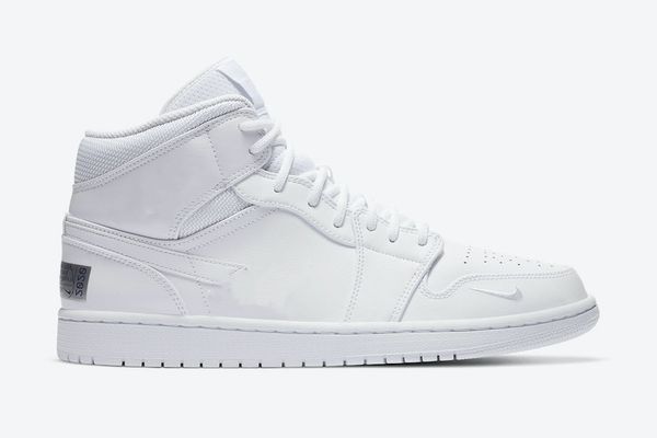 jumpman 1 mid euro tour basketball shoes white red mens i sports sneakers ship with size
jumpman 1 mid euro tour basketball shoes white red mens i sports sneakers ship with size