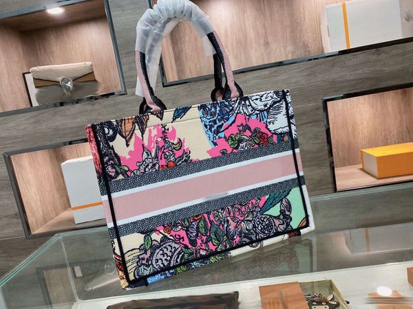 designer tote bag branded crossbody mini luxurys bags handbag original brand 2021 ladies canvas flower buckle classic fashion t
designer tote bag branded crossbody mini luxurys bags handbag original brand 2021 ladies canvas flower buckle classic fashion t