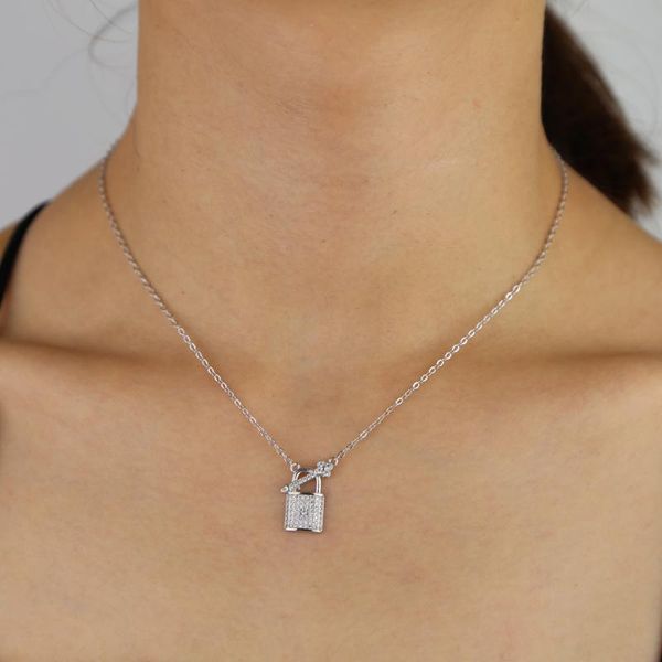 arrived mini lock charm pendant necklace with shiny cz paved tiny link chain for women wedding 2021 chokers, Golden;silver
arrived mini lock charm pendant necklace with shiny cz paved tiny link chain for women wedding 2021 chokers, Golden;silver