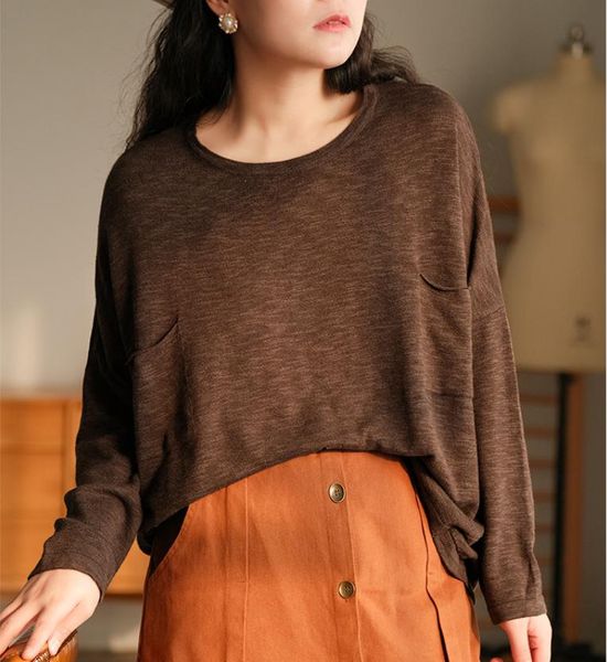 women's t-shirt 2021 large size women spring summer fashion casual o-neck knitting button loose, White
women's t-shirt 2021 large size women spring summer fashion casual o-neck knitting button loose, White