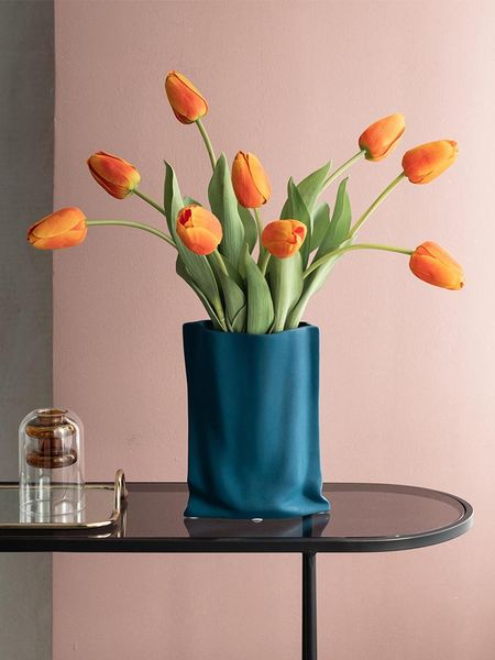 vases nordic luxury morandi folded bag ceramic vase living room flower arrangement pot wedding home decoration accessories
vases nordic luxury morandi folded bag ceramic vase living room flower arrangement pot wedding home decoration accessories