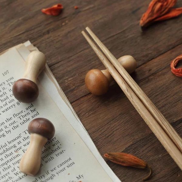 chopsticks 2pcs chopstick rest mushroom storage rack holder realistic nice gift wooden chinese korean japanese kitchen supplies
chopsticks 2pcs chopstick rest mushroom storage rack holder realistic nice gift wooden chinese korean japanese kitchen supplies