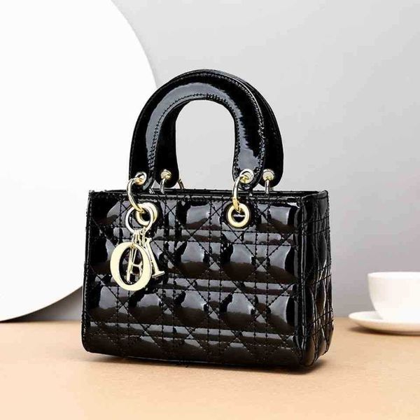 bag women's ins new cross body patent leather bright face princess diana portable one shoulder large capacity quality versatile zly
bag women's ins new cross body patent leather bright face princess diana portable one shoulder large capacity quality versatile zly