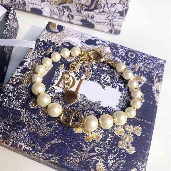 70% off outlet online / new letter pearl bracelet women's light luxury style versatile personalized hand jewelry, Black
70% off outlet online / new letter pearl bracelet women's light luxury style versatile personalized hand jewelry, Black