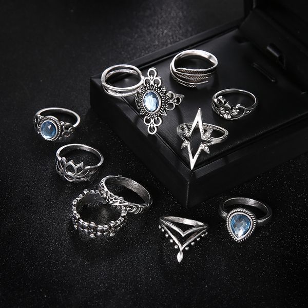 ensemble de 11 bagues combinées ciel étoilé taille diamant pour femme, Golden;silver
ensemble de 11 bagues combinées ciel étoilé taille diamant pour femme, Golden;silver