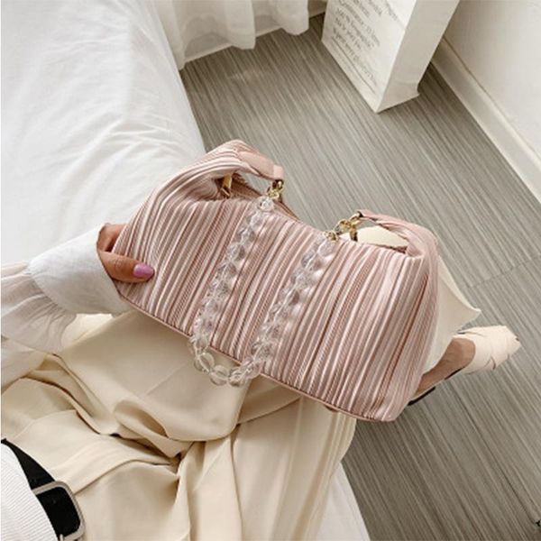 handbag women luxurys designers bags 2021 crossbody bag pearl chain casual cute f purse multi pochette louisbags_18
handbag women luxurys designers bags 2021 crossbody bag pearl chain casual cute f purse multi pochette louisbags_18