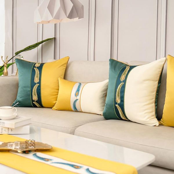 cushion/decorative pillow velvet fabric embroidery feather modern style home sofa cushion cover pillowcase without core for living room bedr
cushion/decorative pillow velvet fabric embroidery feather modern style home sofa cushion cover pillowcase without core for living room bedr