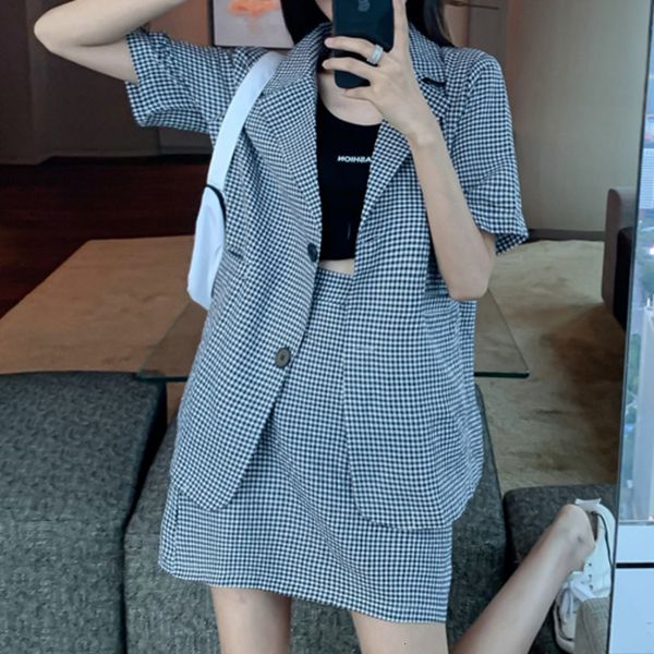 xadrez manga short blazer + shigh versatile waistline skirt of parts women clothes spring, Black
xadrez manga short blazer + shigh versatile waistline skirt of parts women clothes spring, Black