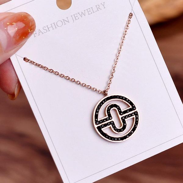 pendant necklaces luokey 2021 women fashion hollow clavicle chain necklace geometric white black rhinestone girls wedding jewelry, Silver
pendant necklaces luokey 2021 women fashion hollow clavicle chain necklace geometric white black rhinestone girls wedding jewelry, Silver