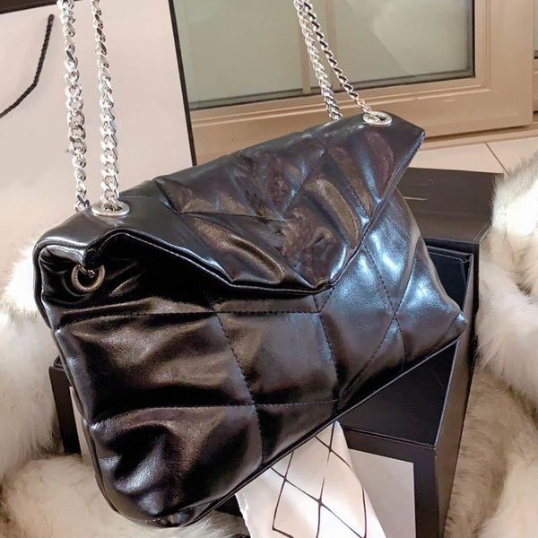 large capacity package handbags purses hand fashion plain metal letter flip over women messenger bag black, Red;black
large capacity package handbags purses hand fashion plain metal letter flip over women messenger bag black, Red;black