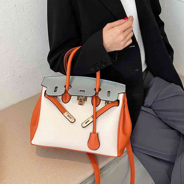 french texture large capacity women's 2020 new net red mobile commuter single shoulder messenger bag
french texture large capacity women's 2020 new net red mobile commuter single shoulder messenger bag