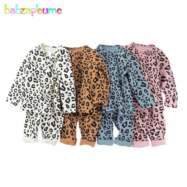 spring fall kids sleepwear pajamas set casual fashion print long sleeve cotton toddler +pants baby girls boys clothes 1927-1, Blue;red
spring fall kids sleepwear pajamas set casual fashion print long sleeve cotton toddler +pants baby girls boys clothes 1927-1, Blue;red