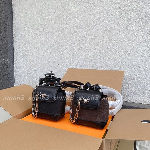 designer mini men's bags keychain pendant backpack luxury woman messenger bag
designer mini men's bags keychain pendant backpack luxury woman messenger bag