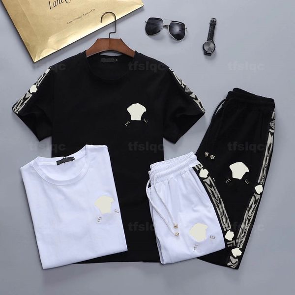 2021 summer designer fashion mens tracksuits shorts man clothes t-shirt outdoor sportswear jogging street womens suit hip hop cotton casual, Gray
2021 summer designer fashion mens tracksuits shorts man clothes t-shirt outdoor sportswear jogging street womens suit hip hop cotton casual, Gray