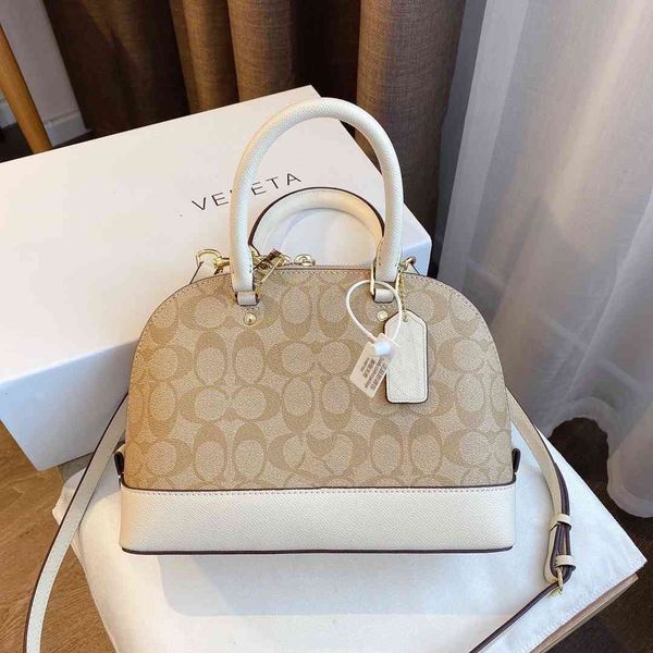wholesale special price shell self made fashion new style bag cowhide five colors one shoulder messenger bag yw ywluxurys designers bag
wholesale special price shell self made fashion new style bag cowhide five colors one shoulder messenger bag yw ywluxurys designers bag