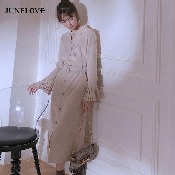 casual dresses elegant beige midi long flare sleeve autumn dress women corduroy pleated single breaste waisted ol robe hiver, Black;gray
casual dresses elegant beige midi long flare sleeve autumn dress women corduroy pleated single breaste waisted ol robe hiver, Black;gray