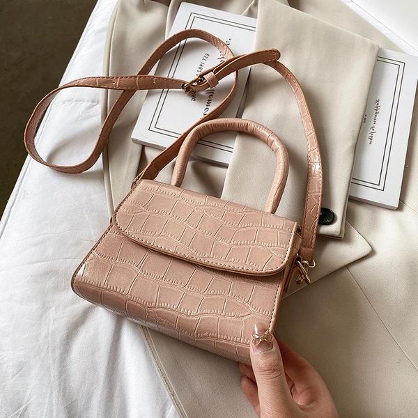 design new portable bag female fashion trendy summer texture one-shoulder square messenger net red 2021 small htqjg
design new portable bag female fashion trendy summer texture one-shoulder square messenger net red 2021 small htqjg