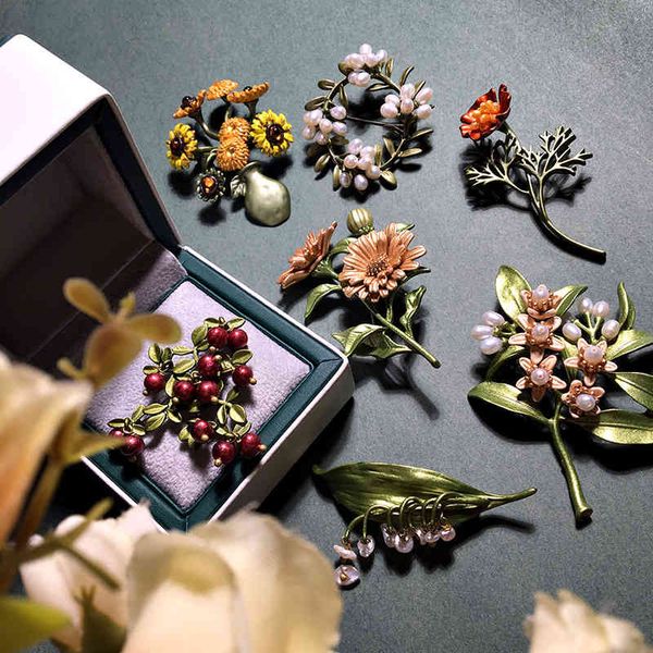 huanzhi vintage green color plant pearls pin tree lotus leaf cherry flower bamboo enamel brooch for women coath accessories, Gray
huanzhi vintage green color plant pearls pin tree lotus leaf cherry flower bamboo enamel brooch for women coath accessories, Gray