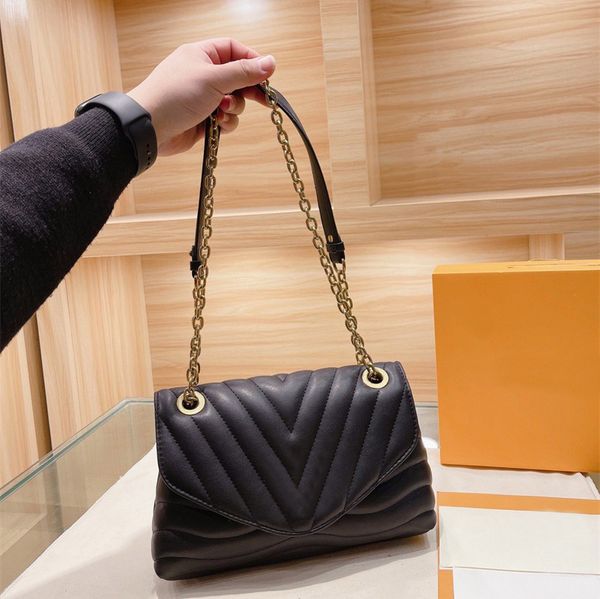 luxurys designers bags 2021 fashion chain shoulder bag advanced leather original hardware handbag real picture 6-color size 24 * 15cm full s
luxurys designers bags 2021 fashion chain shoulder bag advanced leather original hardware handbag real picture 6-color size 24 * 15cm full s