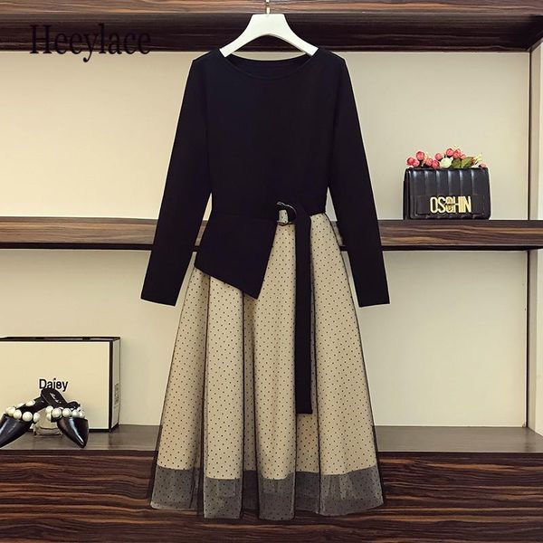 casual dresses plus size women elegant a-line long dress autumn 2021 fashion black sleeve cotton patchwork polka dot mesh, Black;gray
casual dresses plus size women elegant a-line long dress autumn 2021 fashion black sleeve cotton patchwork polka dot mesh, Black;gray