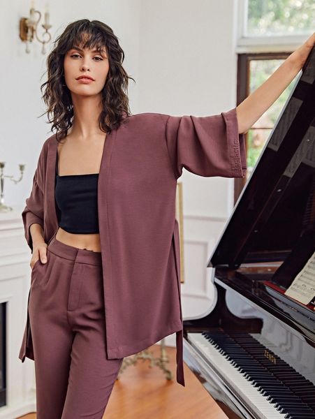 x jessica rose drop shoulder embroidery letter belted kimono f5of#, White;black
x jessica rose drop shoulder embroidery letter belted kimono f5of#, White;black