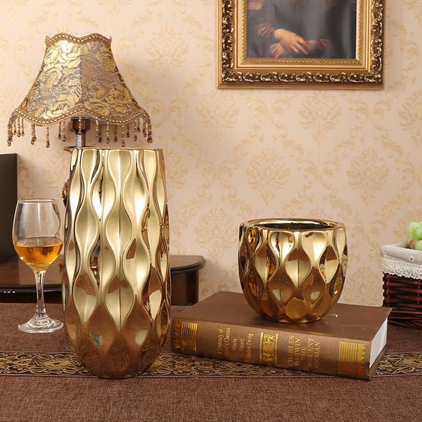 vases gold plating bumps stereol vase european big mouth high-grade flower bottle el / living room luxurious deskdecoration
vases gold plating bumps stereol vase european big mouth high-grade flower bottle el / living room luxurious deskdecoration