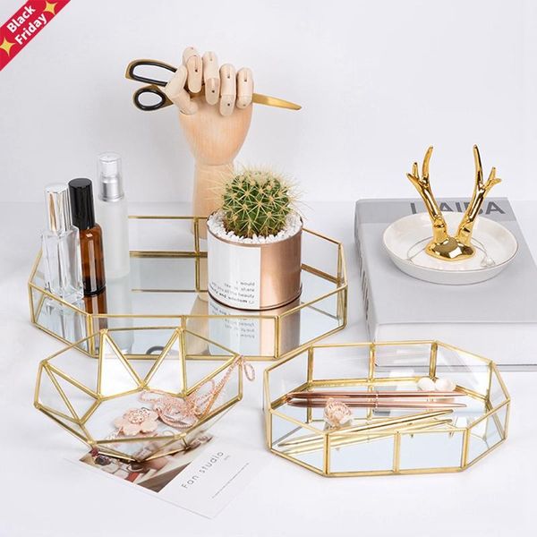 deskstorage decorative plate gold rimmed glass tray nordic jewelry home decoration place cosmetics kitchen & organization
deskstorage decorative plate gold rimmed glass tray nordic jewelry home decoration place cosmetics kitchen & organization