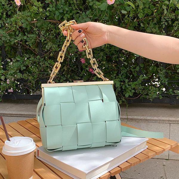evening bags pu leather summer handbags for women 2021 shoulder weave chain totes bag large capacity fashion underarm bolsas
evening bags pu leather summer handbags for women 2021 shoulder weave chain totes bag large capacity fashion underarm bolsas