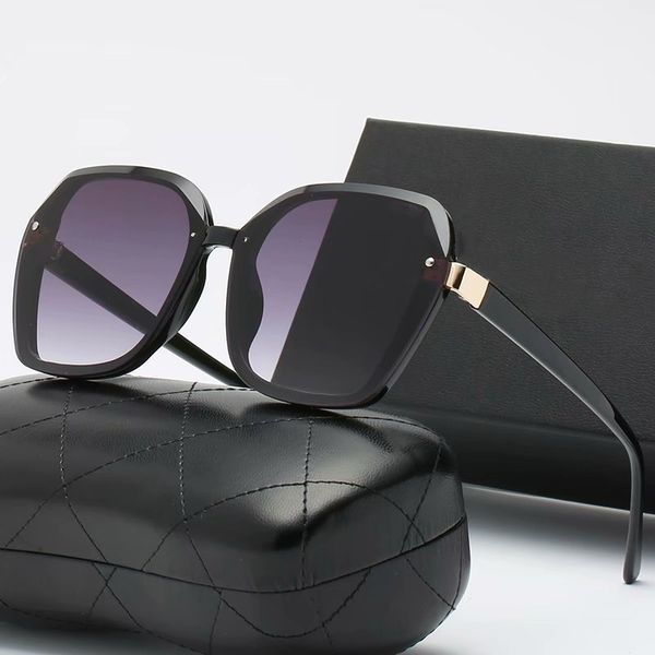 luxury designer sunglasses for women and men square chain frame and temples fashion women metal chain buckle 5 colors 2121, White;black
luxury designer sunglasses for women and men square chain frame and temples fashion women metal chain buckle 5 colors 2121, White;black