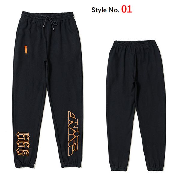 2021 mens pants high street pants for women sport pants reflective sweatpants casual mens hip hop camo streetwear camo high-quality with box, Black
2021 mens pants high street pants for women sport pants reflective sweatpants casual mens hip hop camo streetwear camo high-quality with box, Black