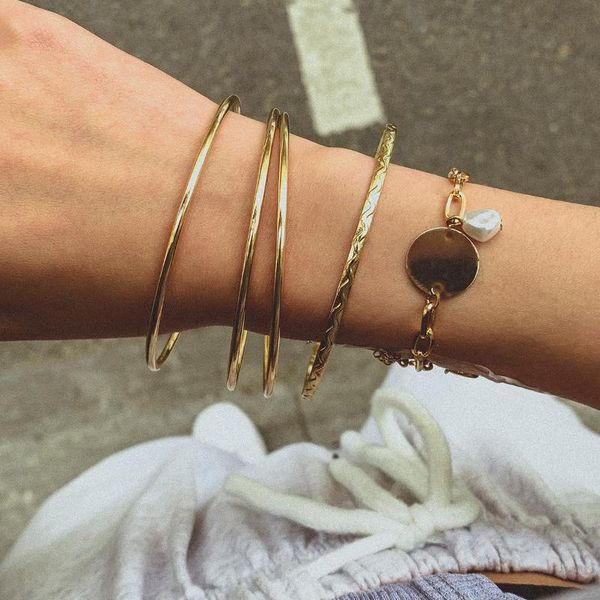 link, chain baroque simulated pearls pendant gold color iron link bracelets for women geometric round bangles jewelry 2021, Black
link, chain baroque simulated pearls pendant gold color iron link bracelets for women geometric round bangles jewelry 2021, Black