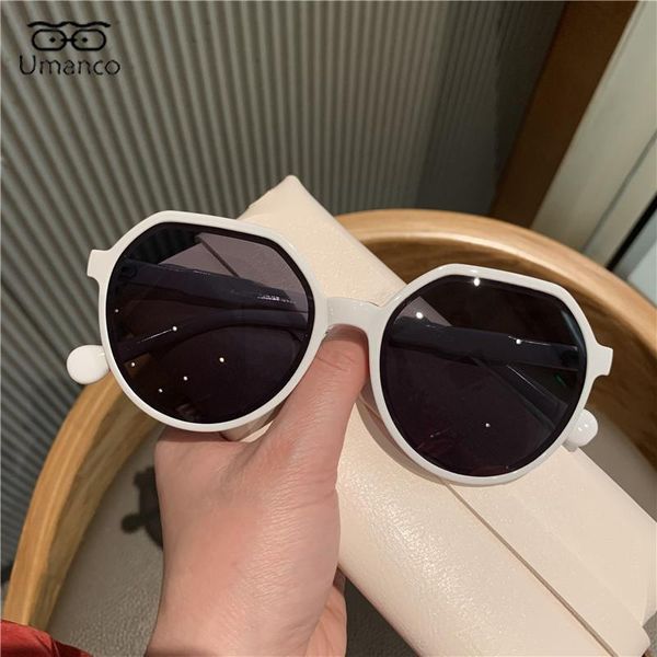fashion polygon square sunglasses for women men pc frame black white sun glasses anti uv400 beach travel street shields, White;black
fashion polygon square sunglasses for women men pc frame black white sun glasses anti uv400 beach travel street shields, White;black